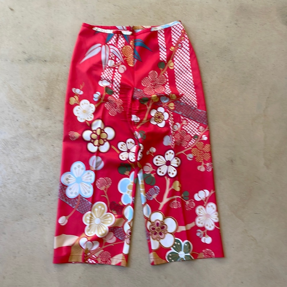 Summer rayon print cropped pants,no waistband by Jungal.